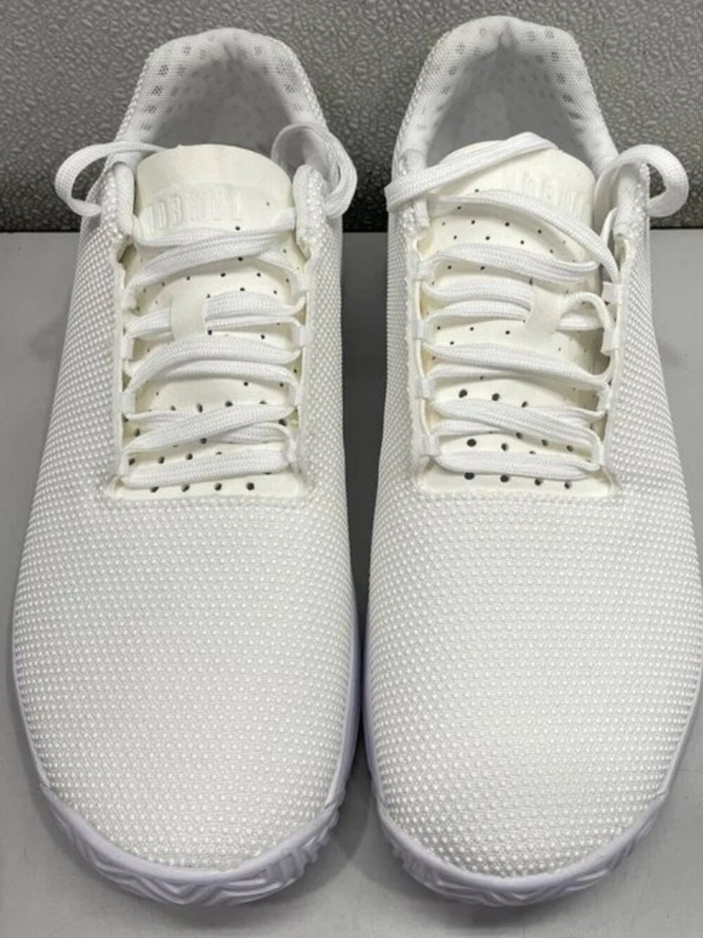NOBULL Unisex White Training Sneakers M6.5 W8